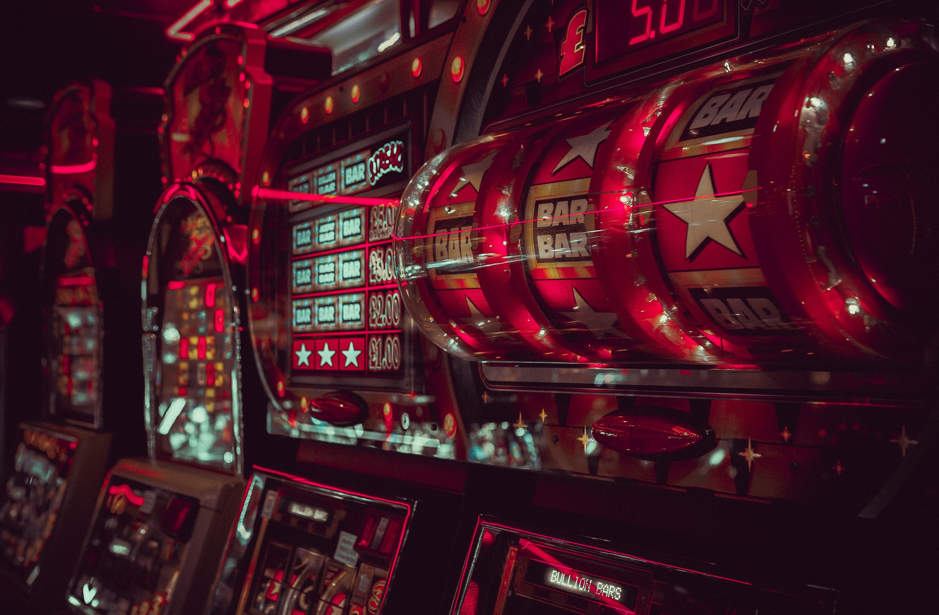 Dealer live casino hercules99 interaksi langsung dengan pemain